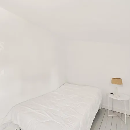 Clement - 400 M - Coeur Village *