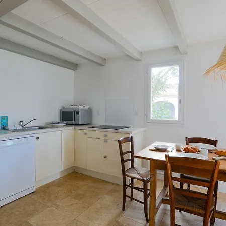 Maison Cosy A Clement Des Baleines Hébergement de vacances *
