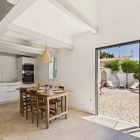 Maison Cosy A Clement Des Baleines Hébergement de vacances *